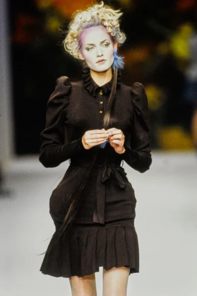 Look 33